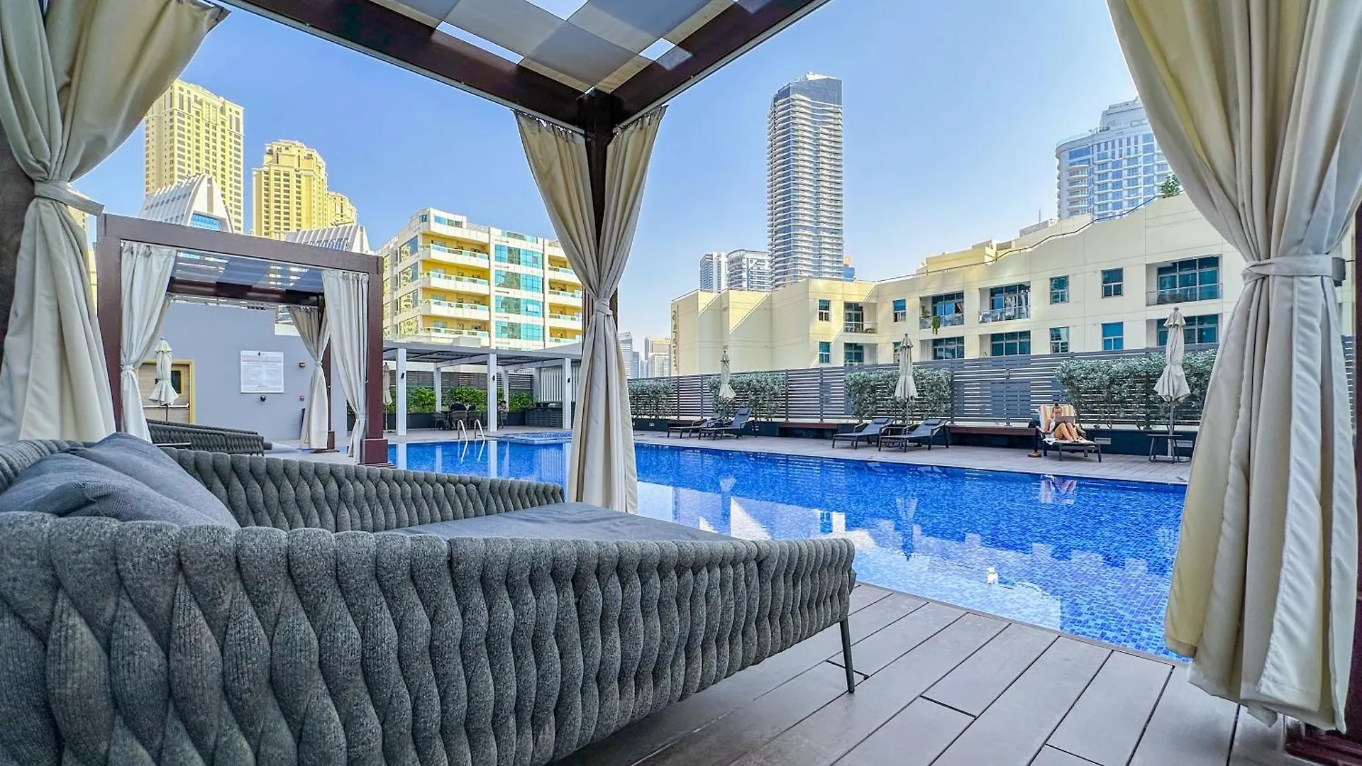 Luxueux Ammenities Tower, Sea View, Near To Beach Dubai