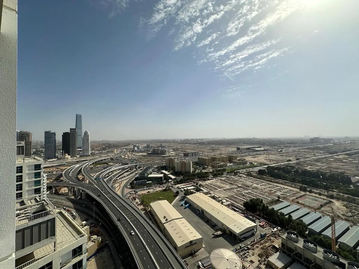 Luxueux Ammenities Tower, Sea View, Near To Beach Dubai Lejlighed