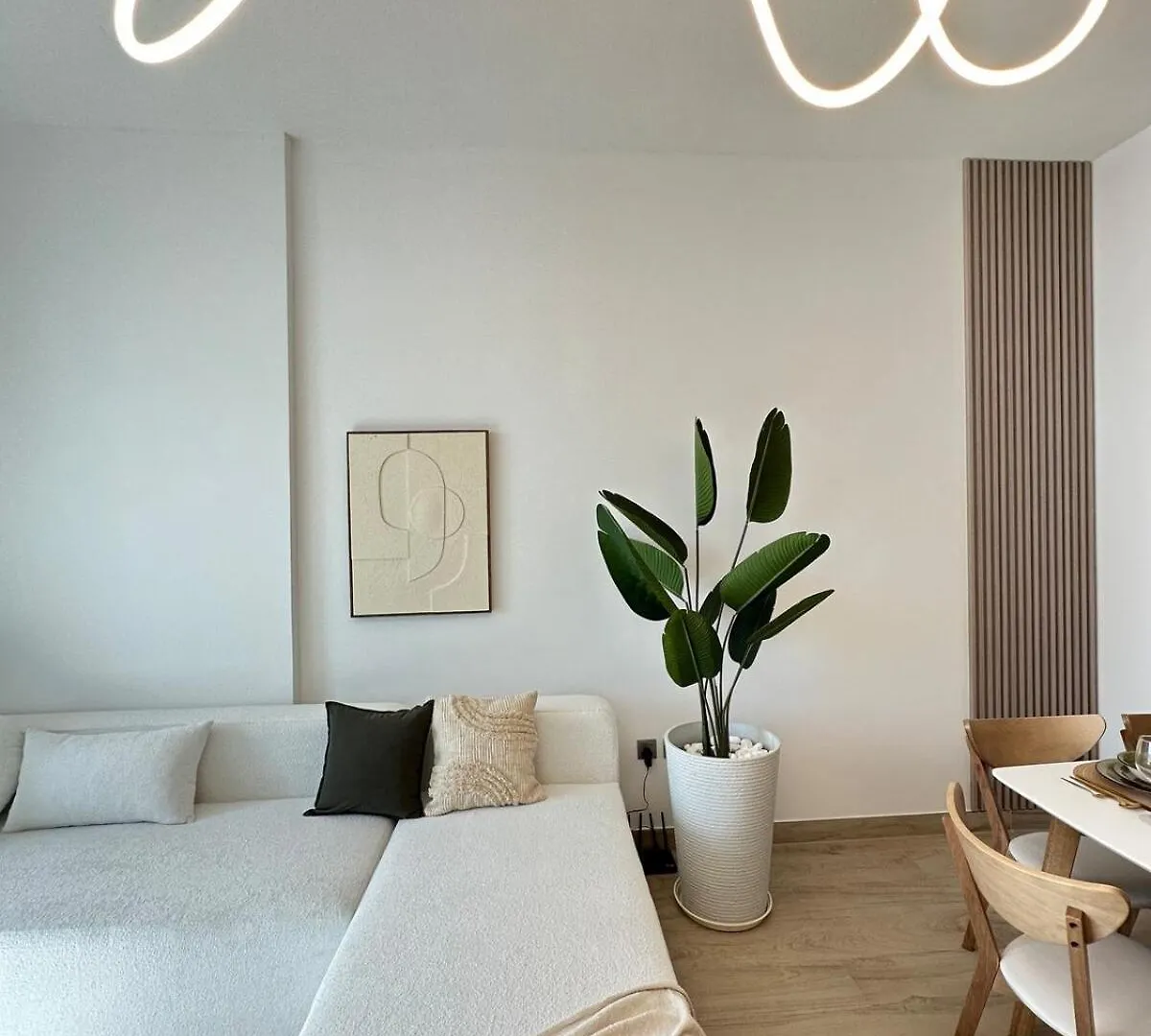 Luxueux Ammenities Tower, Sea View, Near To Beach Dubai