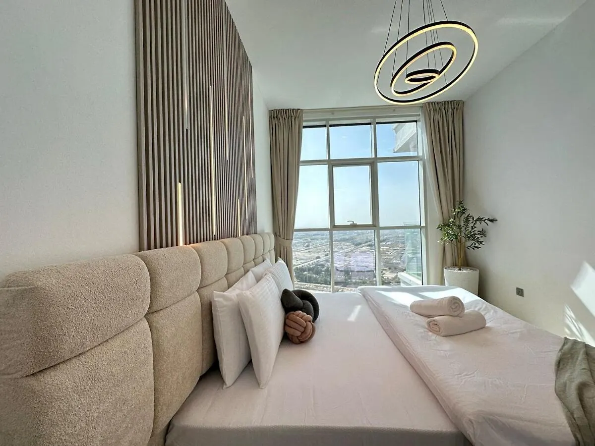 Luxueux Ammenities Tower, Sea View, Near To Beach Dubai Apartment