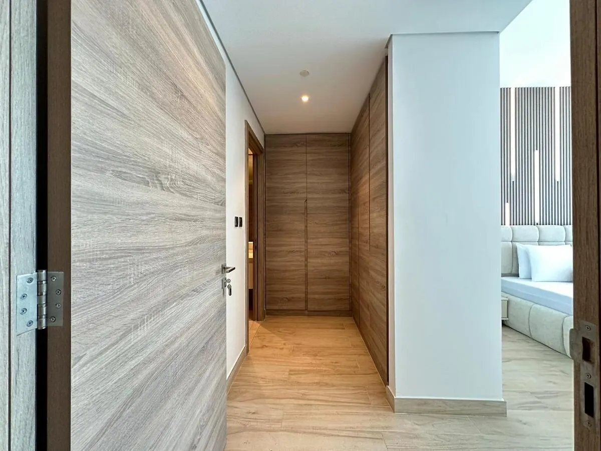 Luxueux Ammenities Tower, Sea View, Near To Beach Dubai Apartment